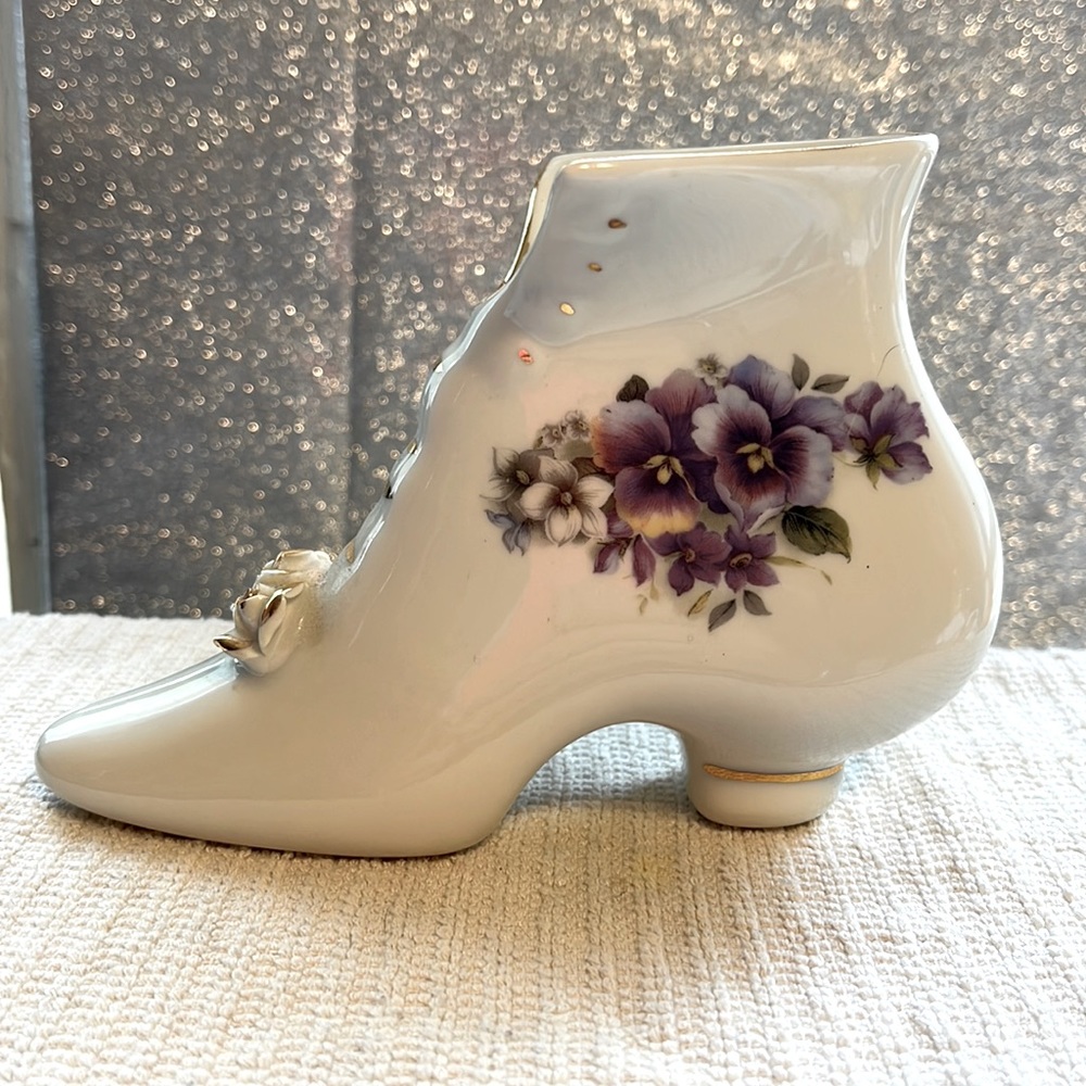 Ceramic Floral Shoe Trinket